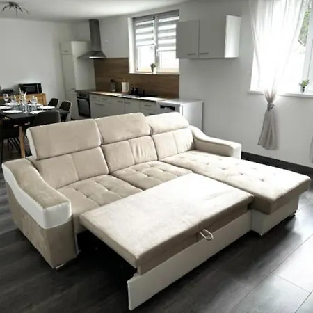 Chaleureux 3 Etoiles Apartment *